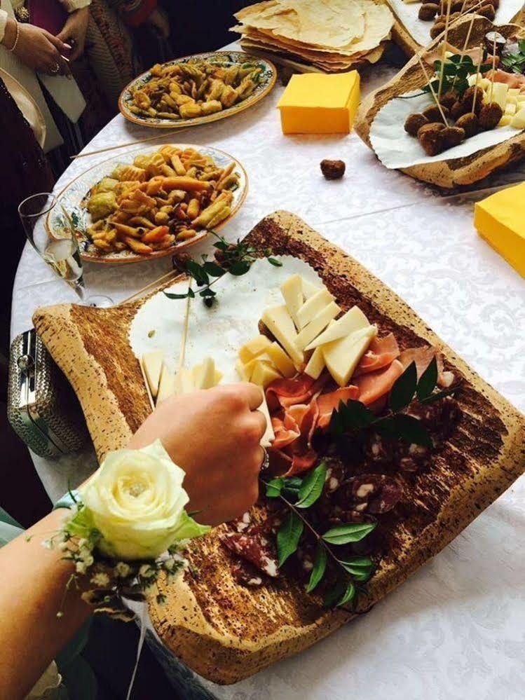 Hotel Ristorante S'Astore Benetutti Kültér fotó